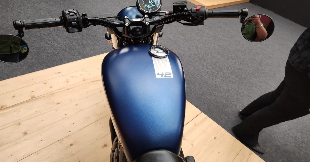 Jawa 42